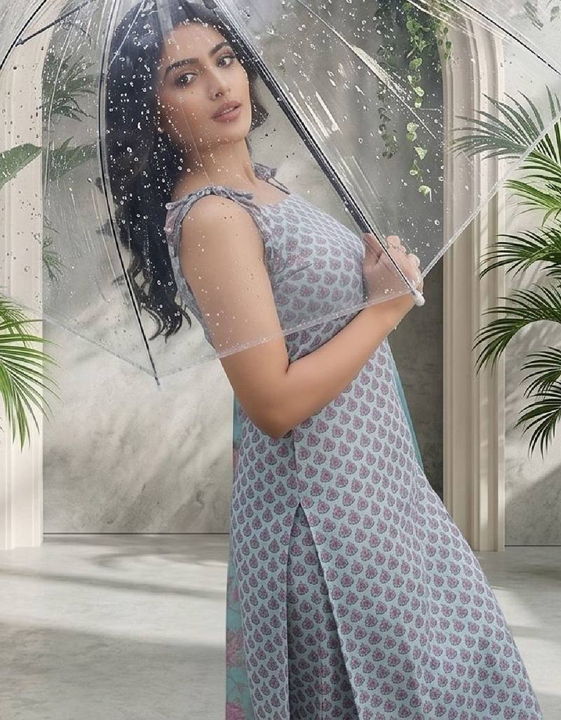 Women Ethnic Motifs Printed Regular Kurta with Trousers & With Dupatta