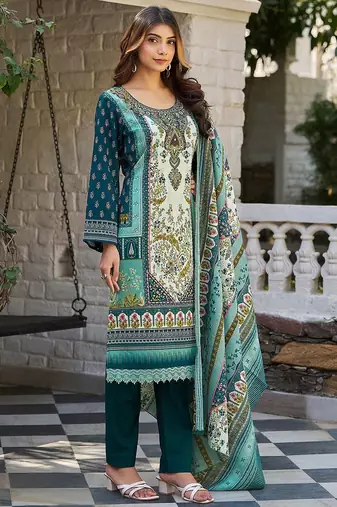 Women Floral Printed Regular Beads and Stones Kurta with Trousers & With Dupatta