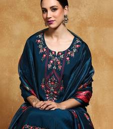 Women Floral Yoke Design Regular Kurta with Trousers & With Dupatta