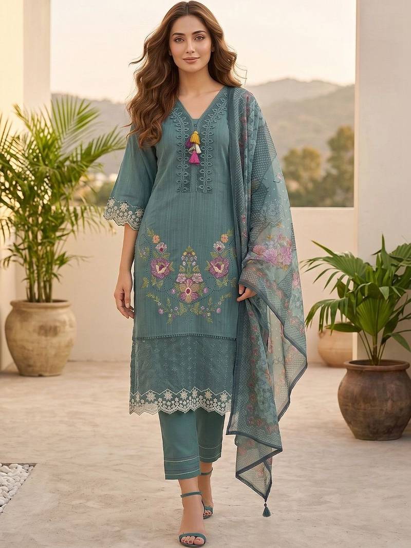 Women Floral Embroidered Regular Thread Work  Cotton Kurta with Trousers & With Dupatta