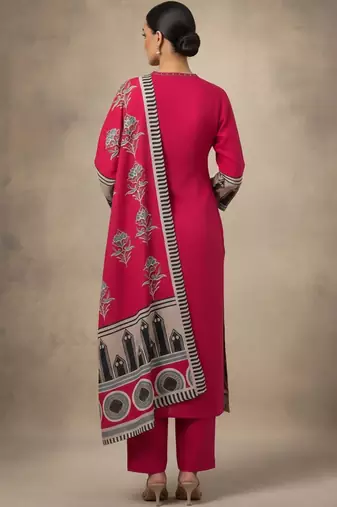 Women Ethnic Motifs Printed Regular Thread Work Kurta with Trousers & With Dupatta