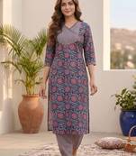 Women Floral Printed Regular Kurta with Trousers & With Dupatta