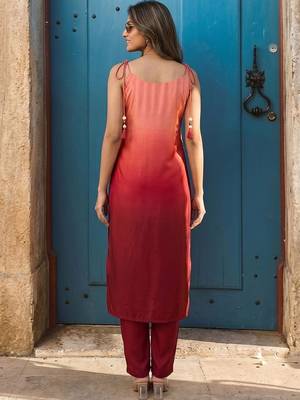 Women Ombre Dyed Regular Kurta with Trousers 3