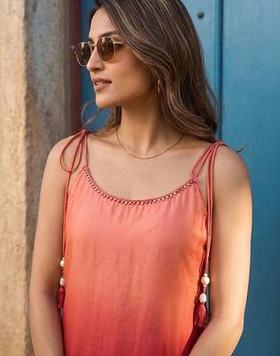 Women Ombre Dyed Regular Kurta with Trousers 5