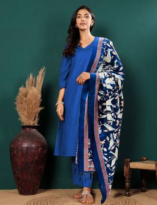 V-Neck Straight Kurta with Trousers And Dupatta 3