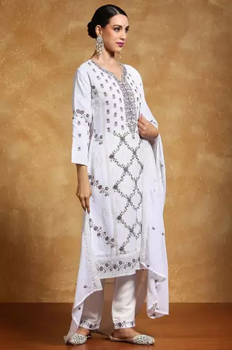 Women Floral Embroidered Regular Thread Work Pure Cotton Kurta with Trousers & With Dupatta