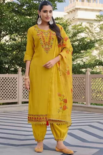 Floral Embroidered Sweetheart Neck Kurta With Salwar & Dupatta