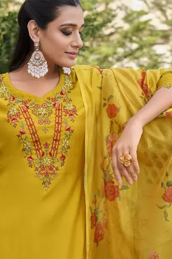 Floral Embroidered Sweetheart Neck Kurta With Salwar & Dupatta