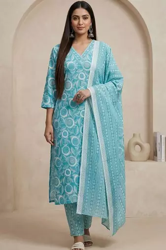 Women Ethnic Motifs Printed Regular Kurta with Trousers & With Dupatta