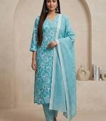 Women Ethnic Motifs Printed Regular Kurta with Trousers & With Dupatta