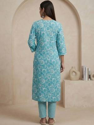 Women Ethnic Motifs Printed Regular Kurta with Trousers & With Dupatta 3