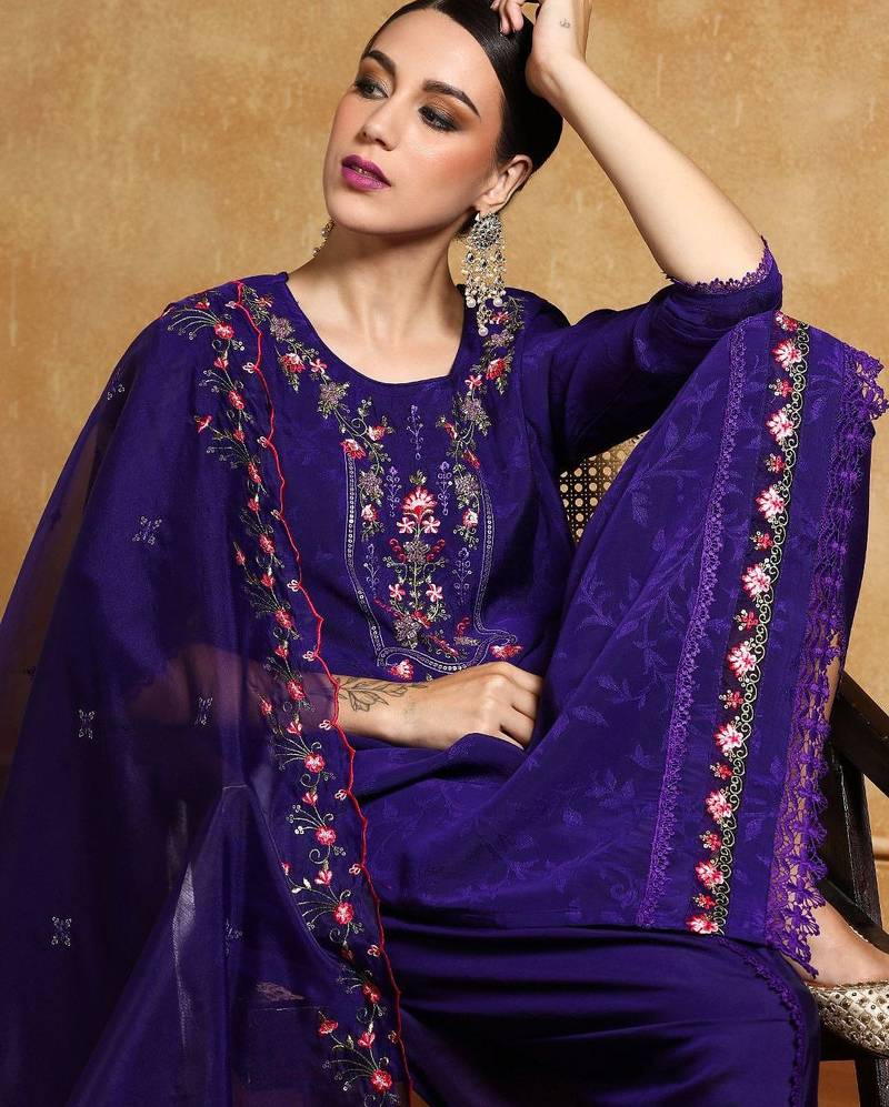 Women Floral Embroidered Regular Kurta with Dhoti Pants & With Dupatta