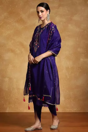 Women Floral Embroidered Regular Kurta with Dhoti Pants & With Dupatta