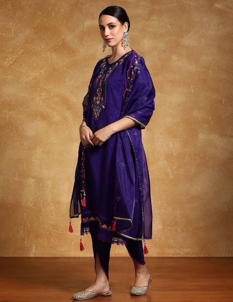 Women Floral Embroidered Regular Kurta with Dhoti Pants & With Dupatta