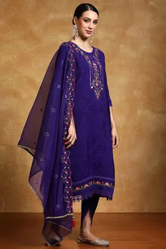 Women Floral Embroidered Regular Kurta with Dhoti Pants & With Dupatta