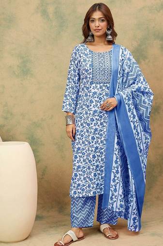 Women Floral Printed Kurta with Palazzo & Dupatta