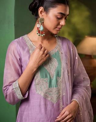 Women Ethnic Motifs Embroidered Regular Thread Work Kurta with Trousers & With Dupatta 3
