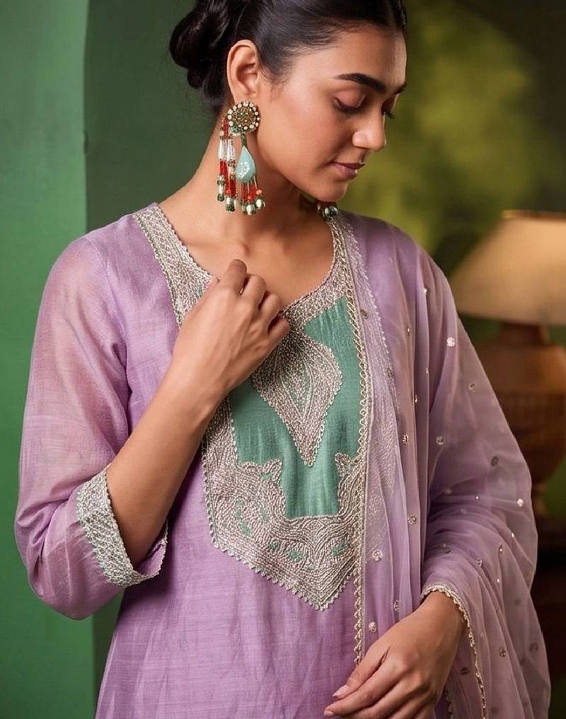 Women Ethnic Motifs Embroidered Regular Thread Work Kurta with Trousers & With Dupatta
