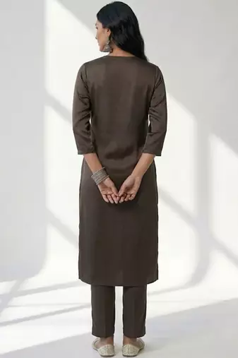 Ethnic Motifs Embroidered Regular Thread Work Kurta with Trousers