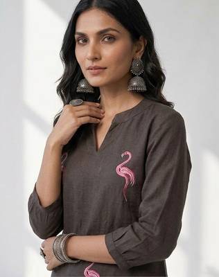 Ethnic Motifs Embroidered Regular Thread Work Kurta with Trousers 4