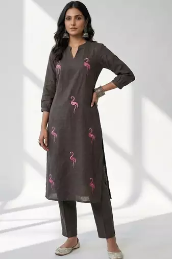 Ethnic Motifs Embroidered Regular Thread Work Kurta with Trousers