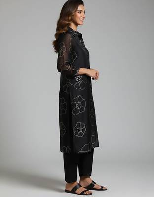 Women Bandhani Printed Kurta with Trousers 3