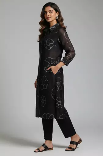Women Bandhani Printed Kurta with Trousers