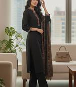 Women Ethnic Motifs Yoke Design Regular Phulkari  Cotton Kurta with Trousers & With Dupatta