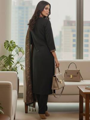 Women Ethnic Motifs Yoke Design Regular Phulkari  Cotton Kurta with Trousers & With Dupatta 6