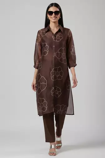 Women Bandhani Printed Regular Chanderi Silk Kurta with Trousers