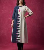Women Colourblocked Regular  Cotton Kurta with Trousers