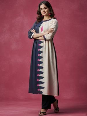 Women Colourblocked Regular  Cotton Kurta with Trousers 3
