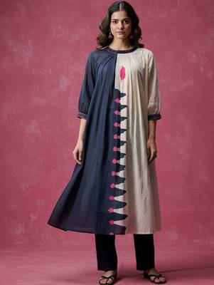 Women Colourblocked Regular  Cotton Kurta with Trousers 4