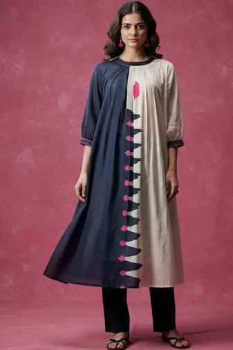 Women Colourblocked Regular  Cotton Kurta with Trousers