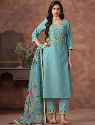 Women Floral Embroidered Regular Kurta with Trousers & With Dupatta 1