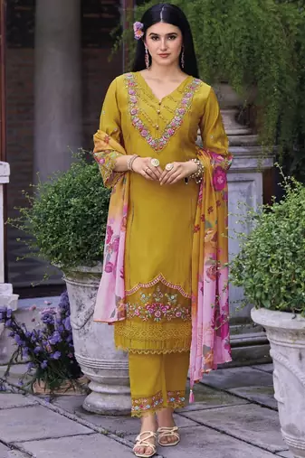Floral Embroidered Thread Work Pure Cotton Straight Kurta With Trousers & Dupatta