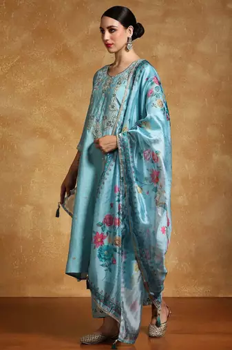 Women Floral Embroidered Regular Thread Work Kurta with Trousers & With Dupatta