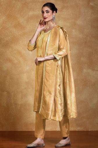 Women Floral Yoke Design Kurta with Trousers & Dupatta