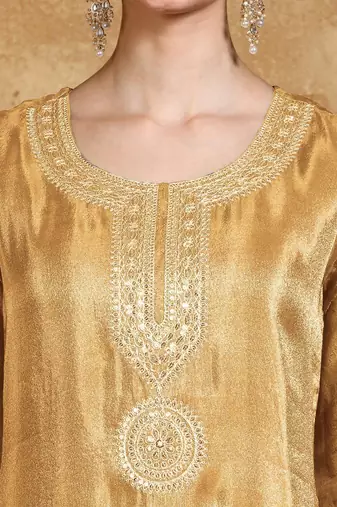 Women Floral Yoke Design Kurta with Trousers & Dupatta