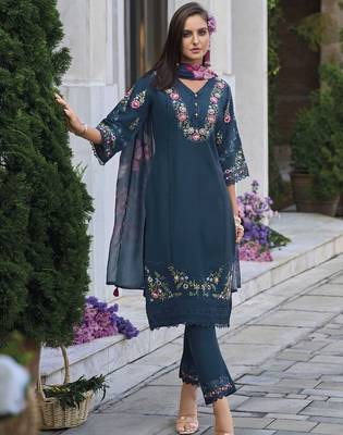 Floral Embroidered Thread Work  Cotton Straight Kurta With Trouser And Dupatta 3