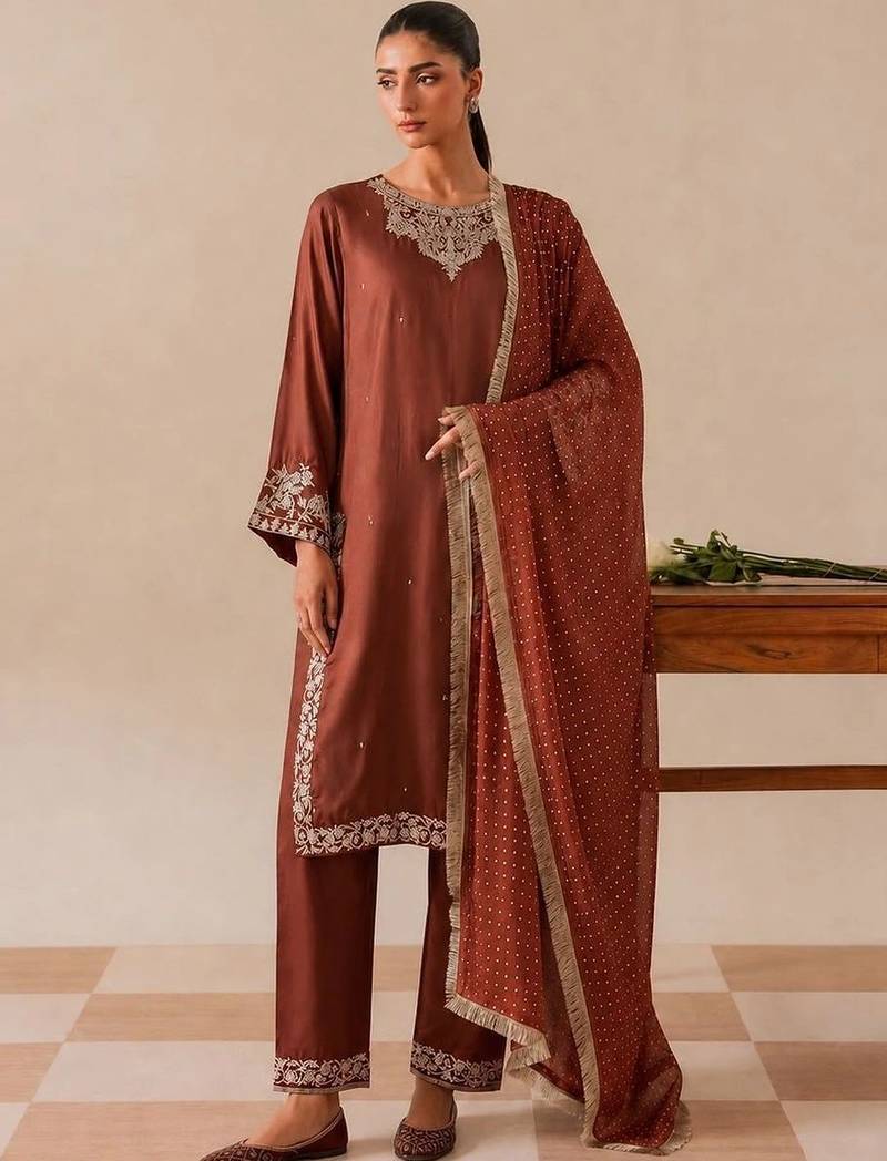 Women Floral Printed Kurta with Trousers & Dupatta