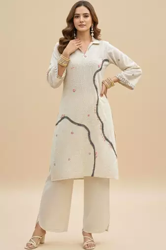 Women Printed Regular Kurta with Palazzos