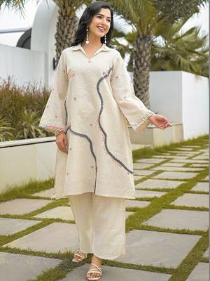 Off-White Kurta And Palazzo Set Featuring Textured Checks And Contemporary Abstract Embroidery 2