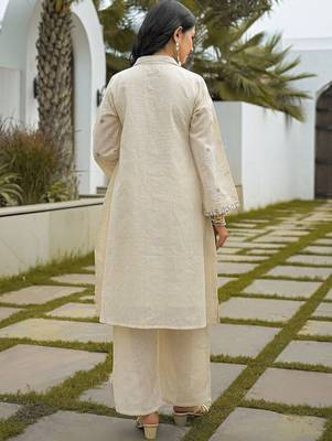 Off-White Kurta And Palazzo Set Featuring Textured Checks And Contemporary Abstract Embroidery 5