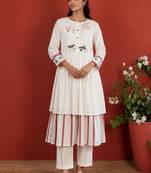 Women Tiered Kurta with Trousers