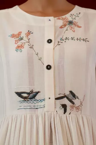 Women Tiered Kurta with Trousers