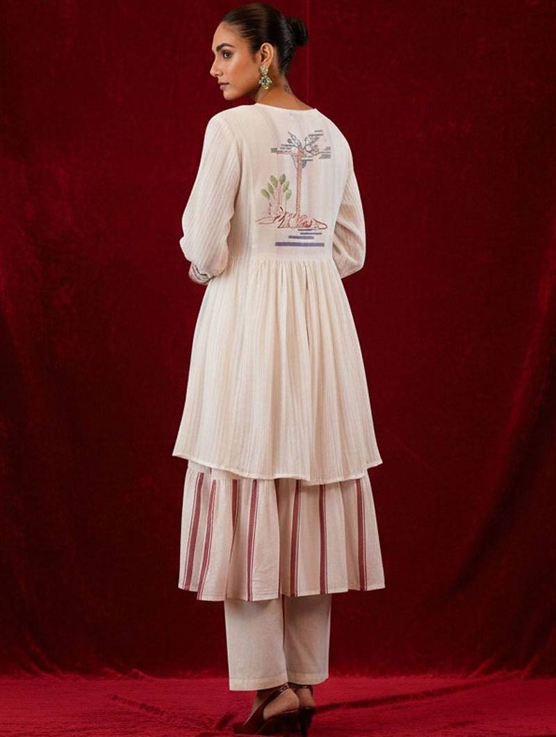 Women Tiered Kurta with Trousers