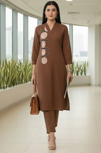 Women Regular Kurta with Trousers