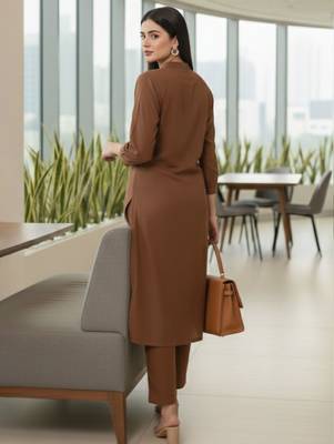 Women Regular Kurta with Trousers 4