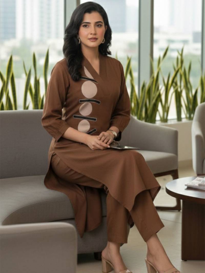 Women Regular Kurta with Trousers